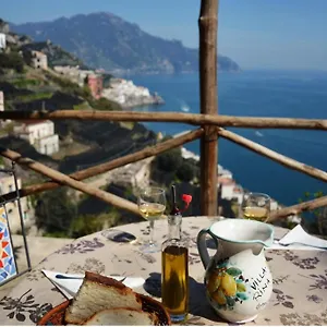 Rina ** Amalfi